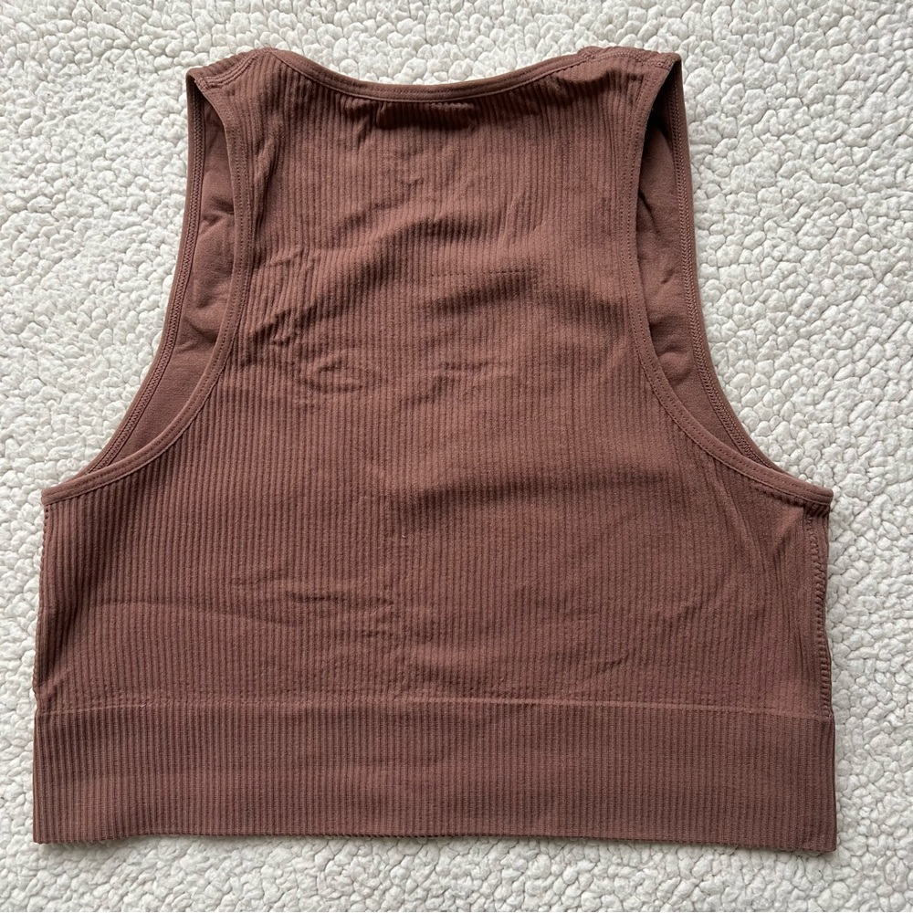 Garage Seamless Plunge Ribbed Tanktop - Picture 6 of 7
